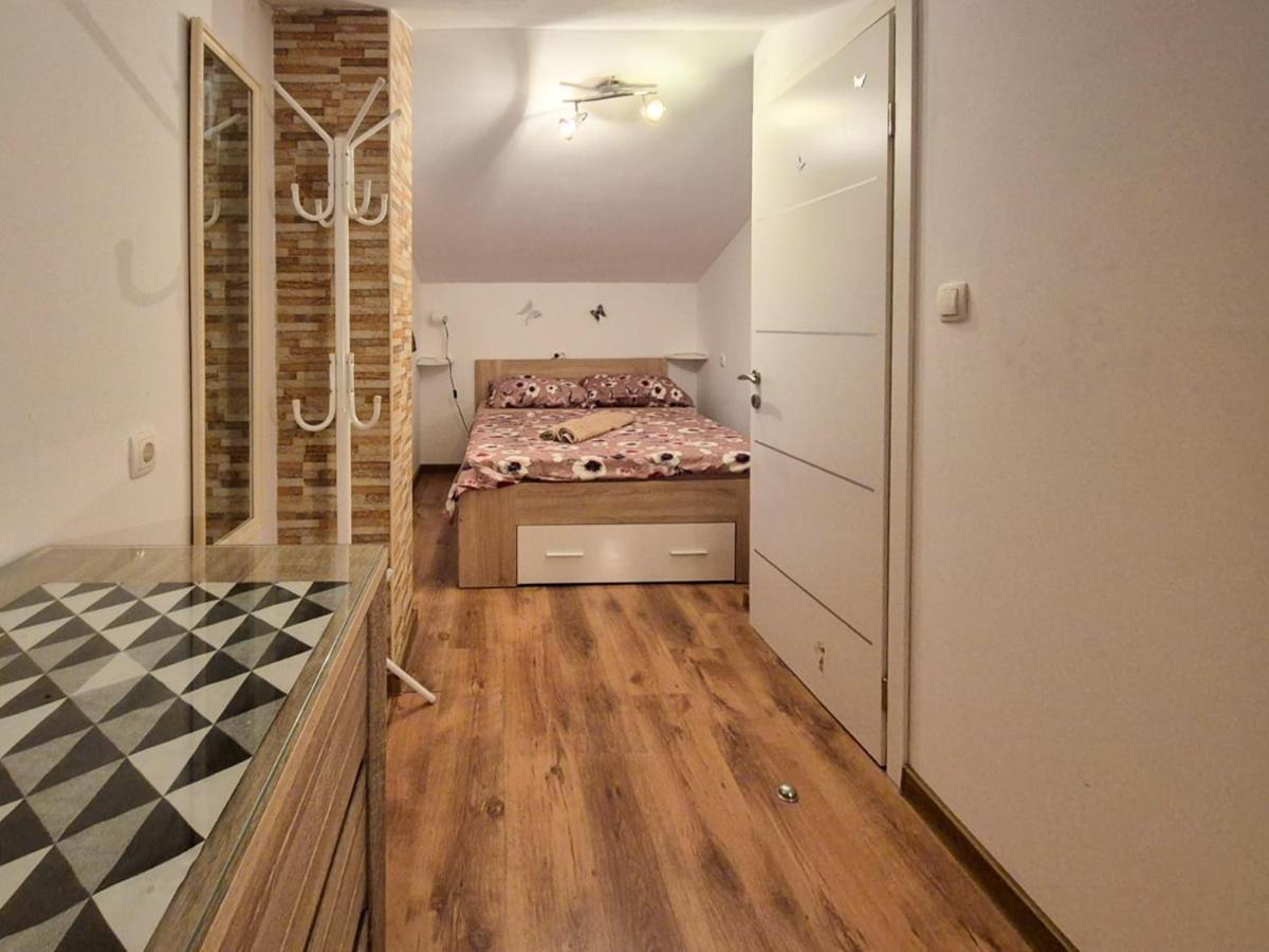 Apartman Meghan Pula Exterior foto